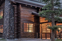 Places to stay in the sawtooth mountains Redfish Lake Lodge